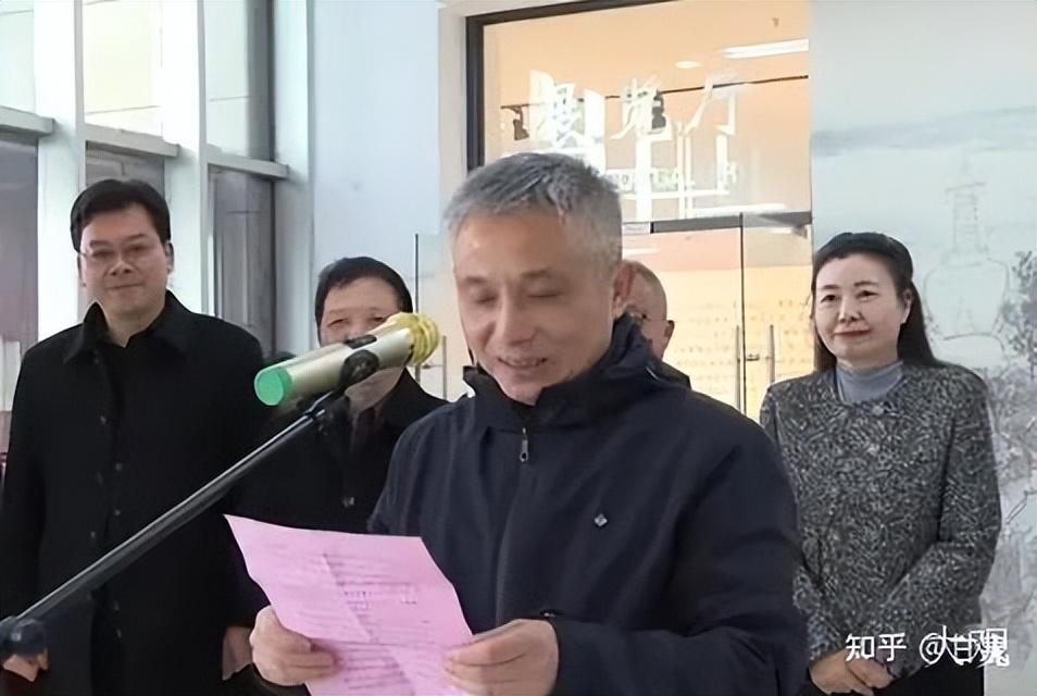 扬州大学举办“张謇名言暨郭谦百体书法展捐赠仪式”